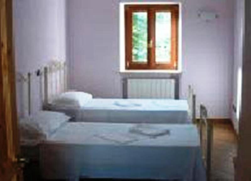 Locanda Dl'Angel Villar San Costanzo Bilik gambar