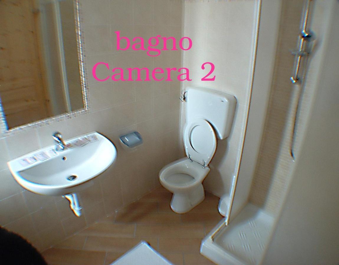 Locanda Dl'Angel Villar San Costanzo Bilik gambar